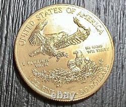 Pièce de monnaie en or américaine American Gold Eagle de 1 once, non circulée et brillante, de 2013, d'une valeur de 50 dollars.
